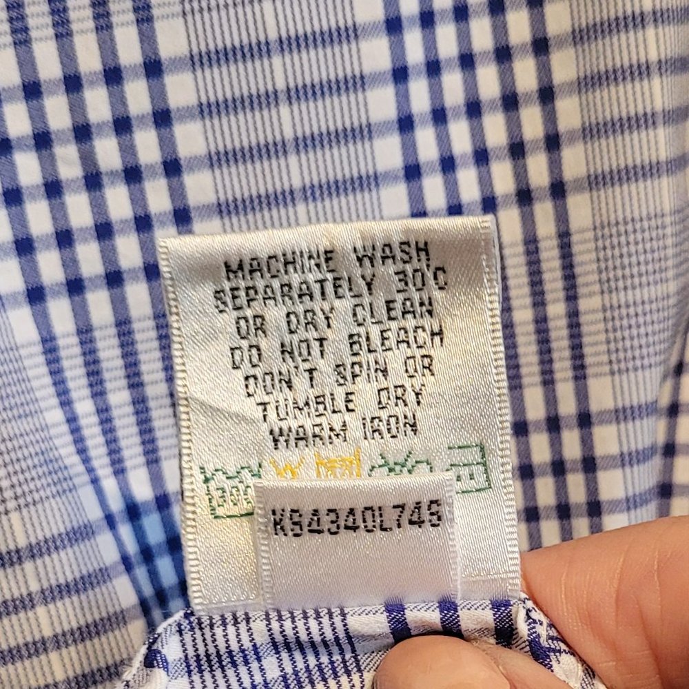 Bugatchi Shaped fit button up- Navy/White plaid pattern- Size XXL - Picture 9 of 10